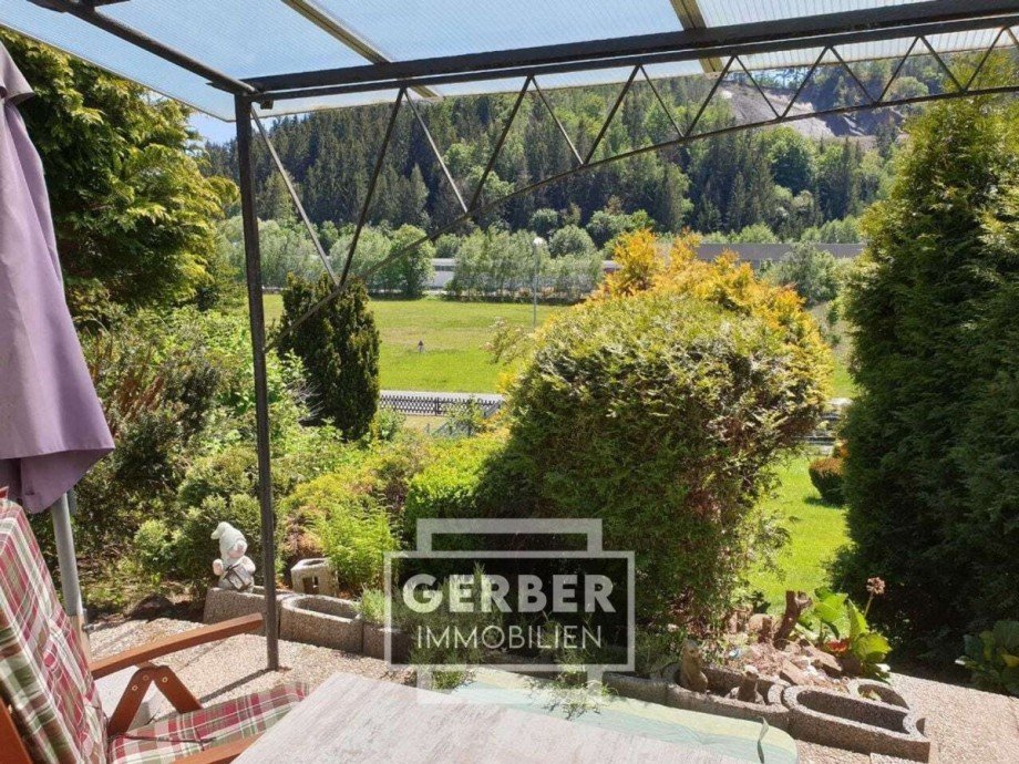 Terrassen-Ausblick fr�her Einfamilienhaus Pressig