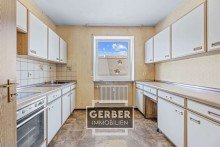 06 kl Ger�umige 3 Zi.-Wohnung mit neuen Fenstern und Tiefgarage
