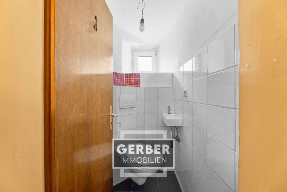 10 EG WC Doppelhaush�lfte Schwarzenbach am Wald