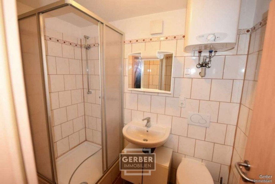 Bad Whg. 2. Etage Mehrfamilienhaus Naila / Marxgr�n
