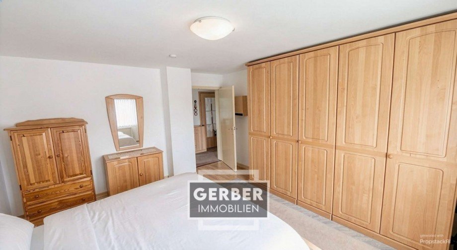 OG Schlafzimmer Zweifamilienhaus Selbitz