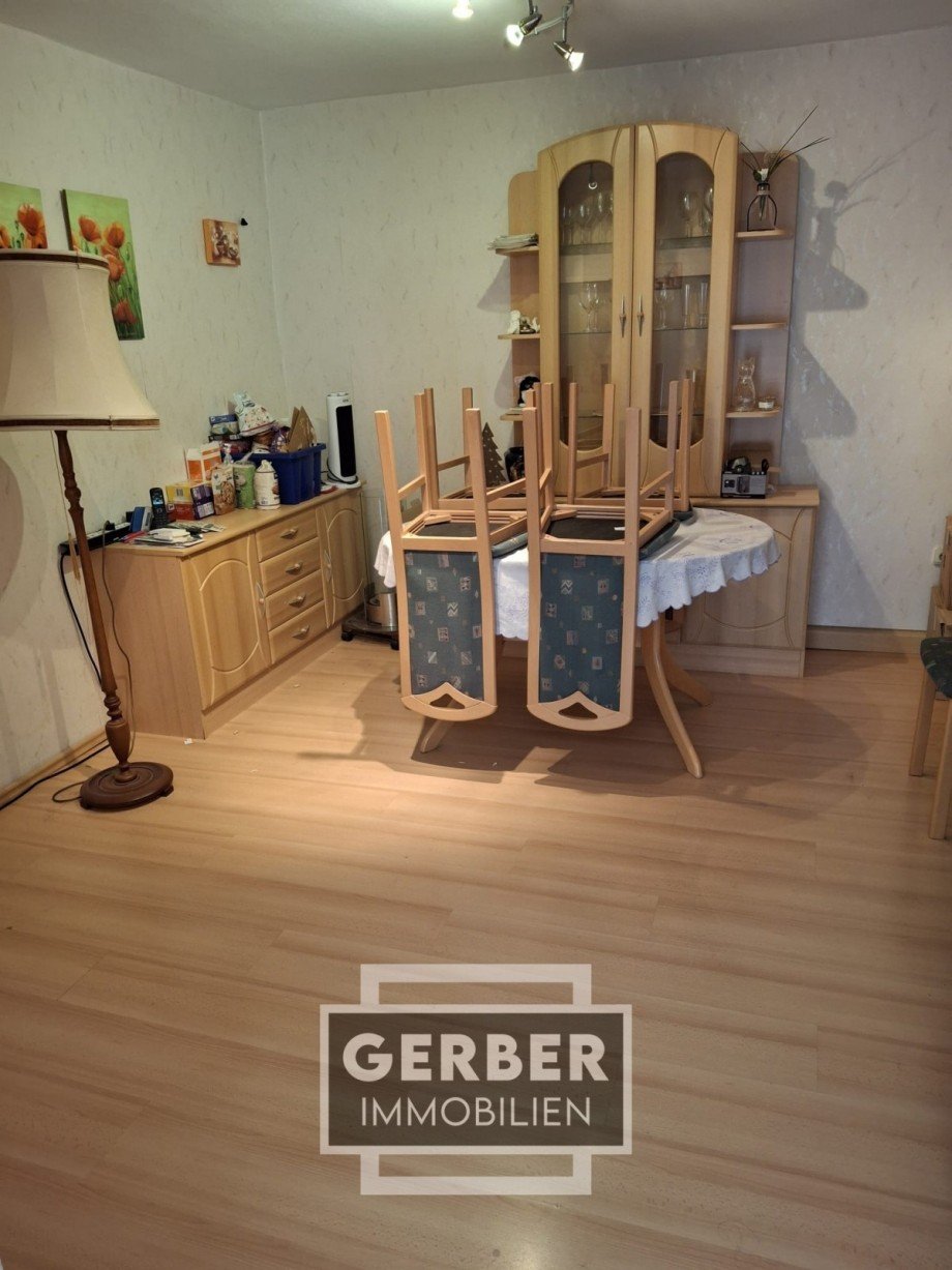 Zimmer 1. OG Zweifamilienhaus Geroldsgr�n Steinbach