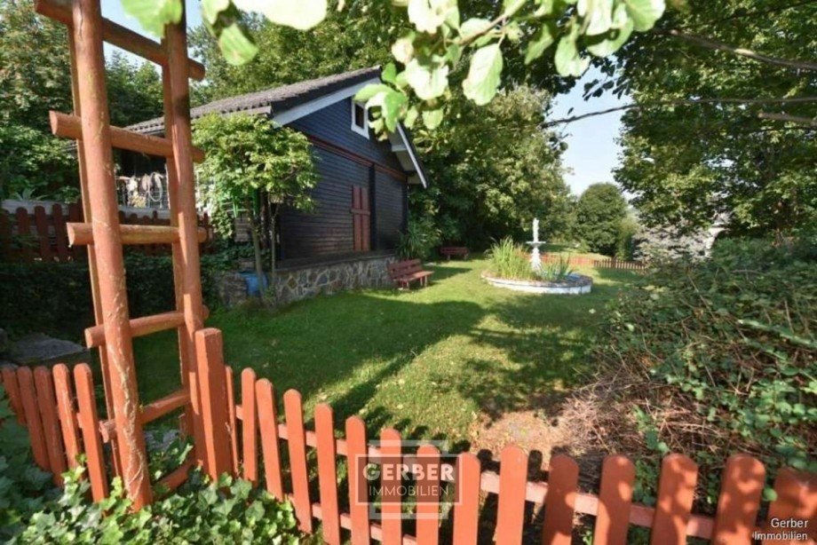 Gartenanlage Mehrfamilienhaus Naila / Marxgr�n