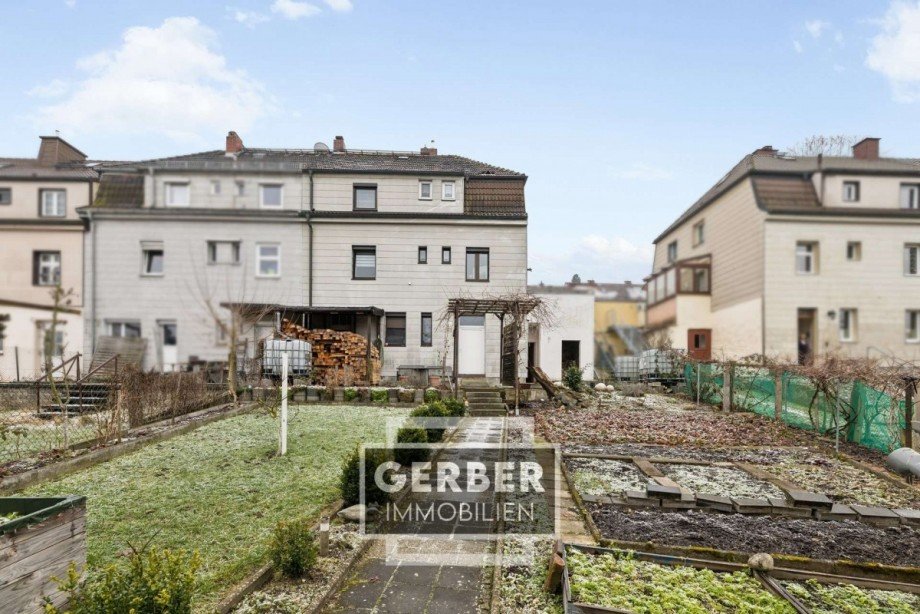 Gartenseite Reiheneckhaus Hof