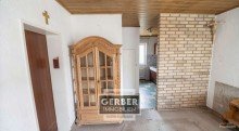 Esszimmer - (KI generiert) Freistehender Massiv-Bungalow mit erneuertem Dach im Jahr 2000
