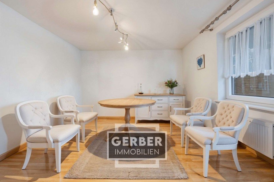 23kl 1. OG, Renovierungsbeispiel Zweifamilienhaus Geroldsgr�n Steinbach