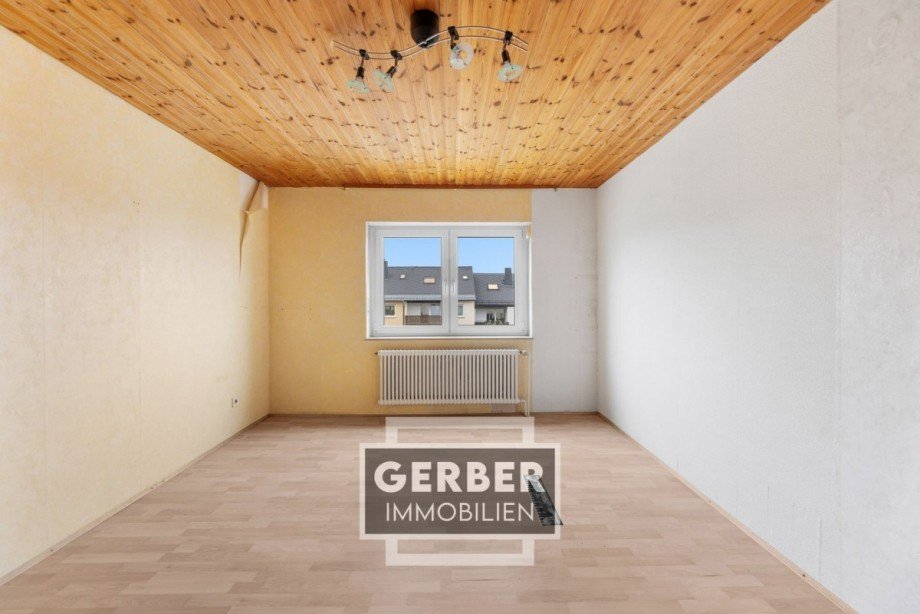 28 OG Zimmer 3 Reihenmittelhaus Hof / Hofeck