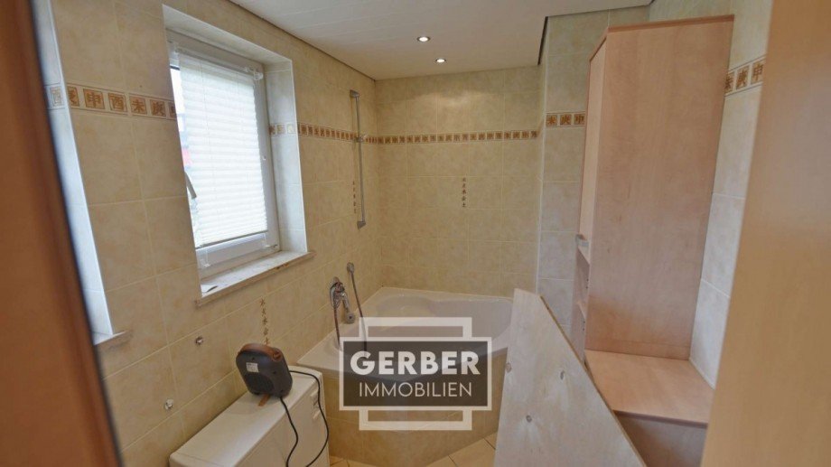 EG Badezimmer Zweifamilienhaus Selbitz