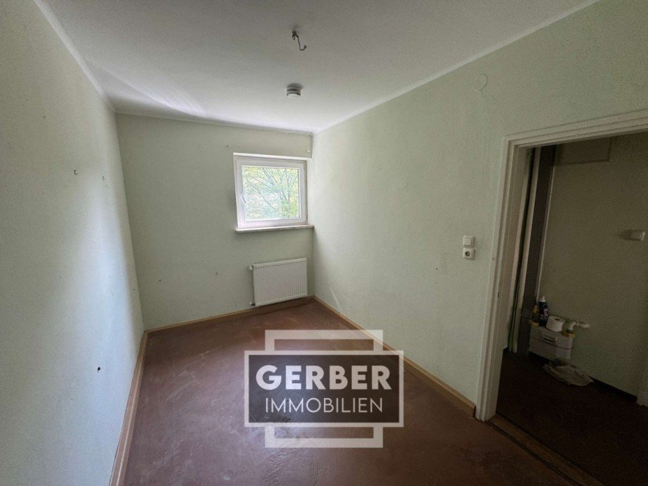 Zimmer 3 Etagenwohnung Hof