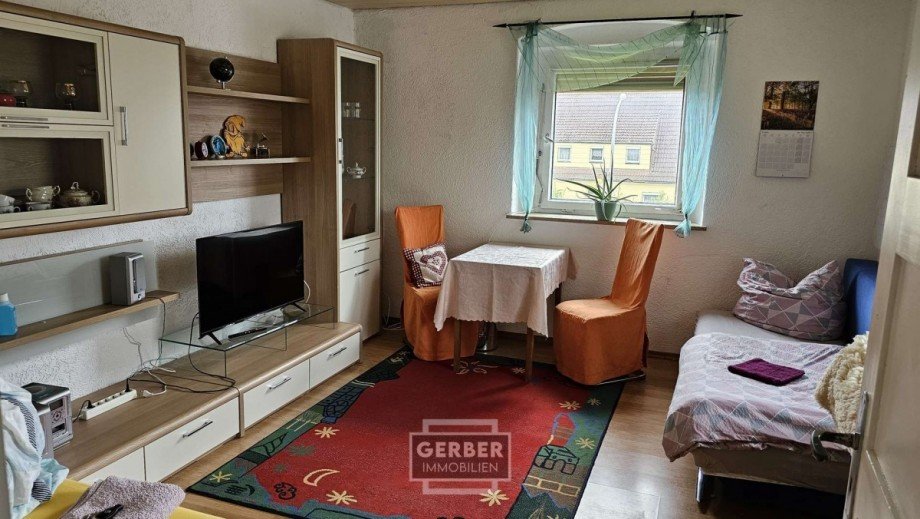 EG Zimmer Doppelhaush�lfte Hof