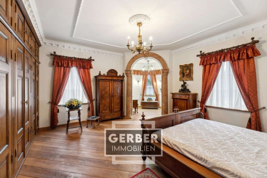 EG Master Schlafzimmer Haus Hof