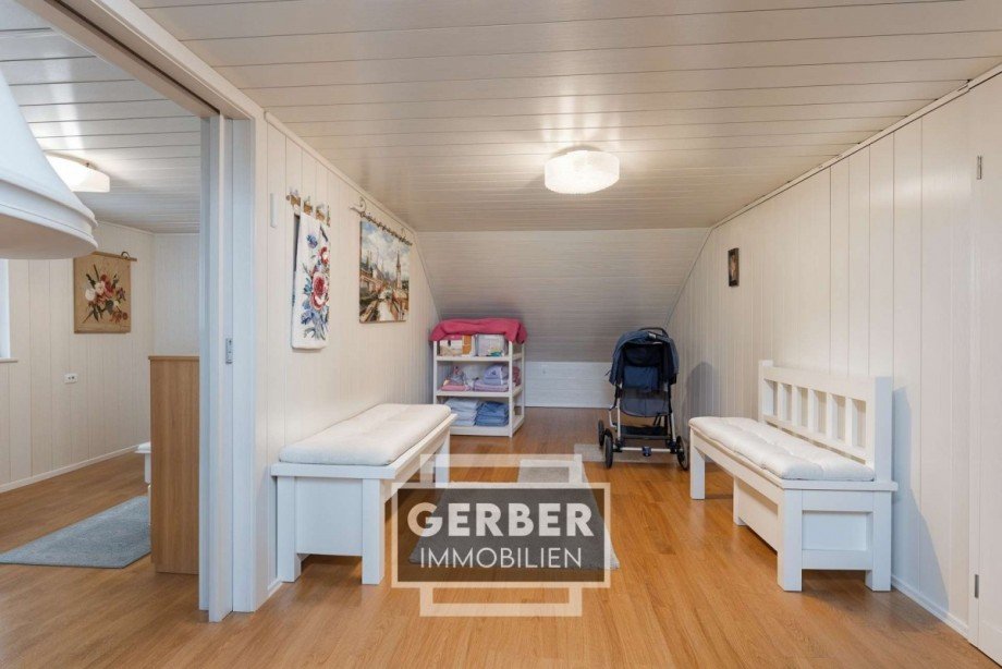 28kl 2. OG, Renovierungsbeispiel Zweifamilienhaus Geroldsgr�n Steinbach