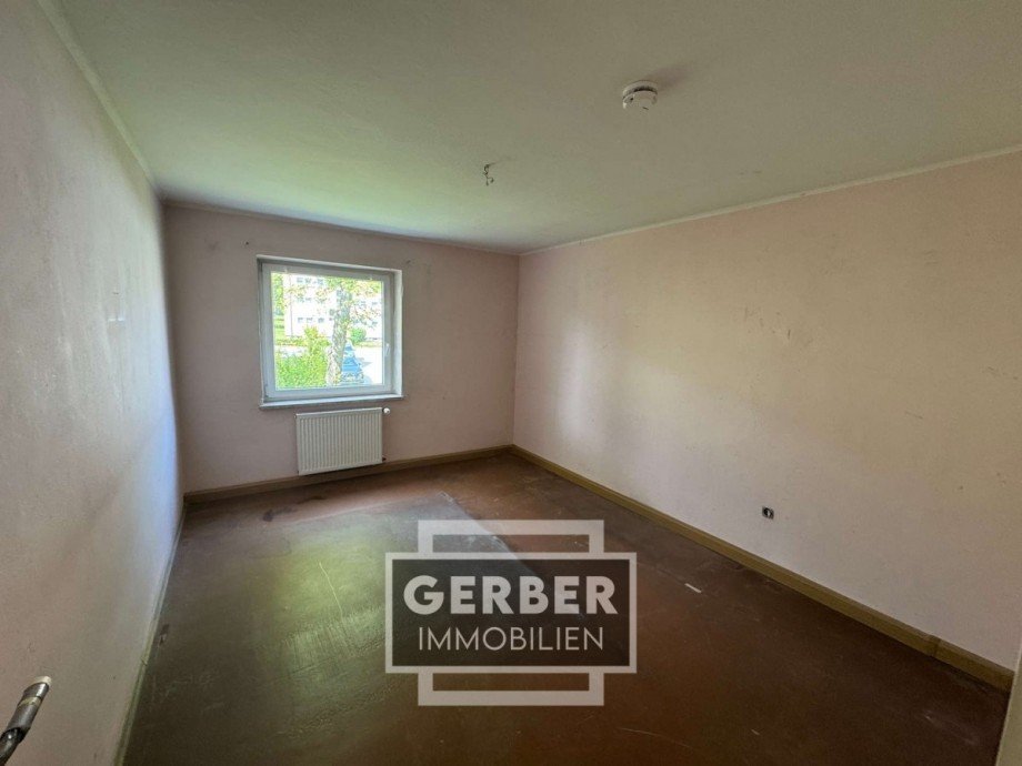 Zimmer 2 Etagenwohnung Hof