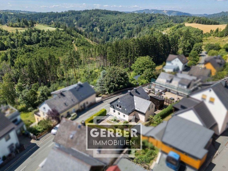 21kl Bernstein am Wald Gerber Immobilien Schwarzenbach am Wald Einfamilienhaus Ihr Traum vom Eigenheim mit Weitblick: Gepflegtes Einfamilienhaus in S�dausrichtung