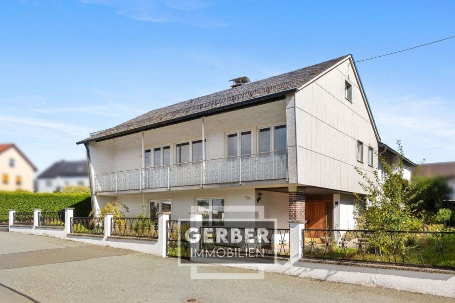 01 Au�en kl Einfamilienhaus Issigau