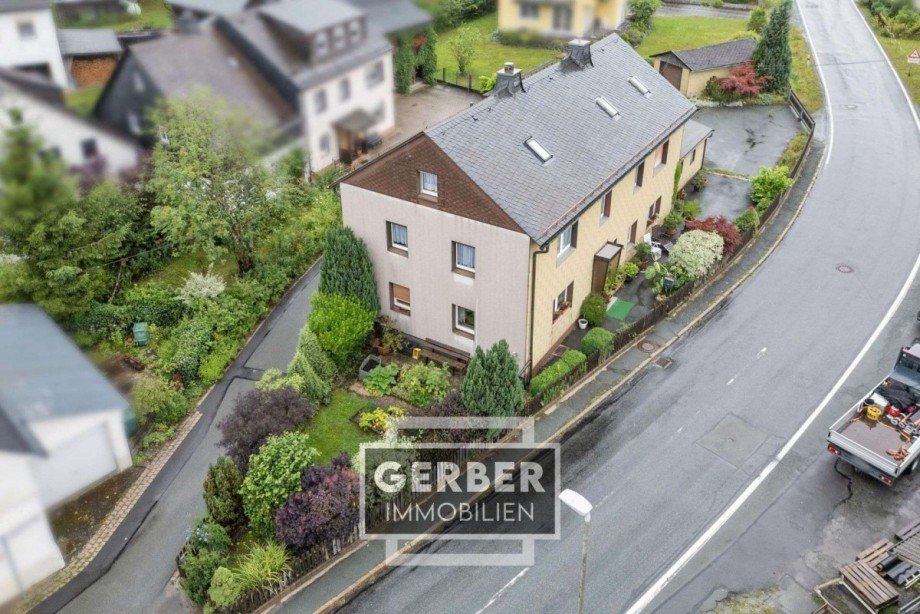 04 Zweifamilienhaus Geroldsgr�n Steinbach