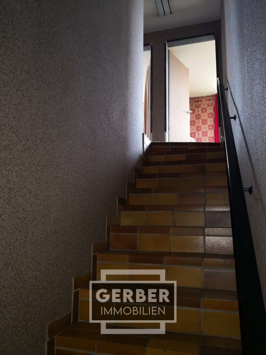 Treppe zur Wohnung Penthousewohnung Hof