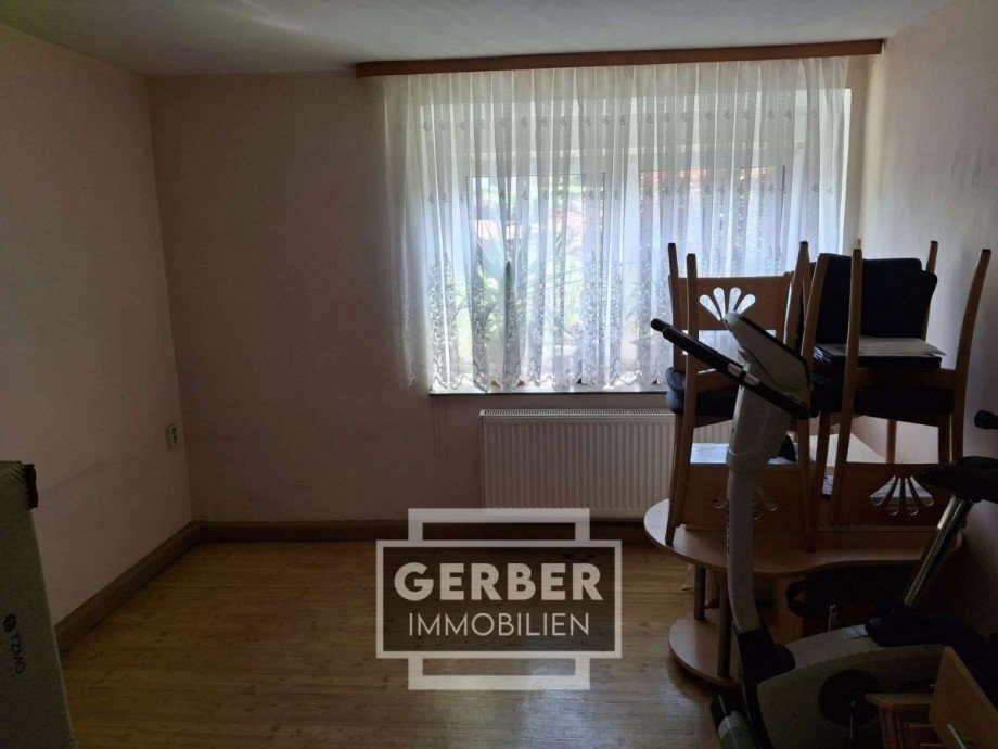  Zweifamilienhaus Geroldsgr�n Steinbach