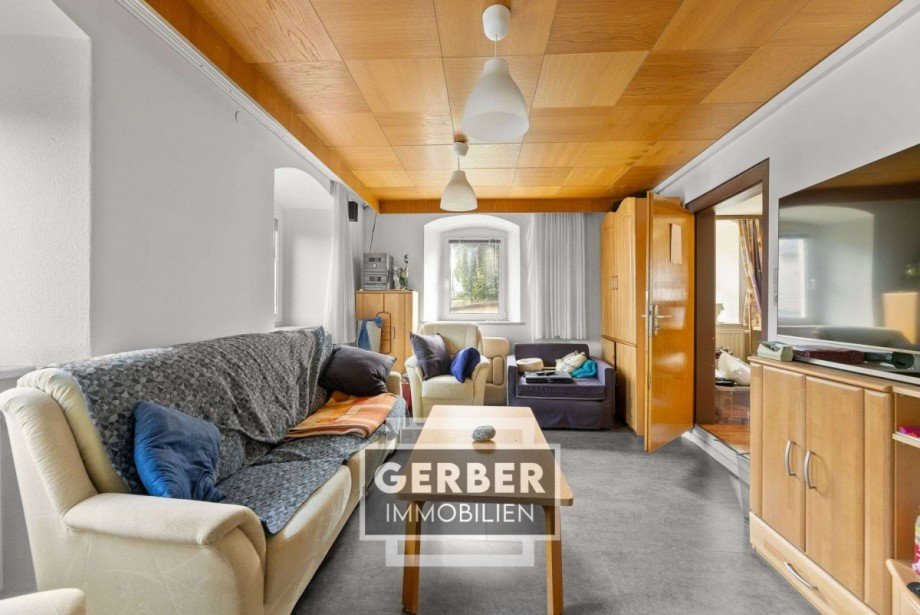 05 EG IST-Zustand Wohnzimmer Doppelhaush�lfte Schwarzenbach am Wald