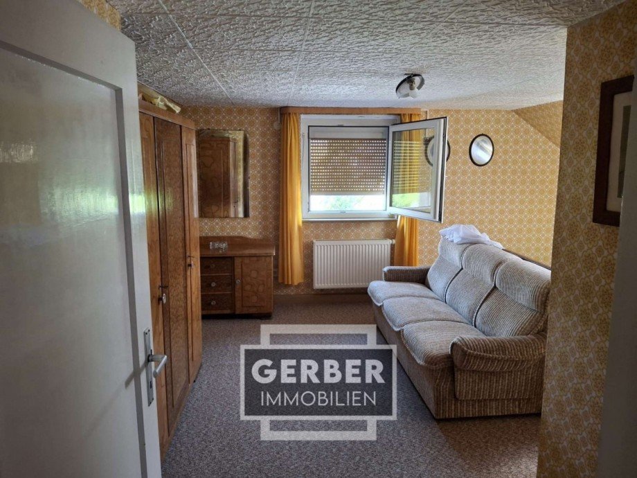 2. OG Zweifamilienhaus Geroldsgr�n Steinbach