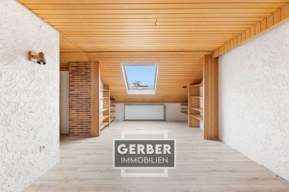 32 DG Zimmer Reihenmittelhaus Hof / Hofeck