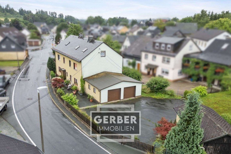 02 Zweifamilienhaus Geroldsgr�n Steinbach