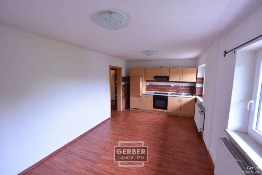 Whg. 2. Etage Mehrfamilienhaus Naila / Marxgr�n