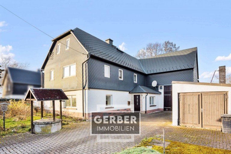 01 Au�en Gefell Bauernhaus Bauernhaus mit gro�er Scheune